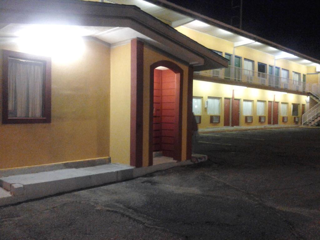 Sweets Inn Motel New Orleans Exteriör bild